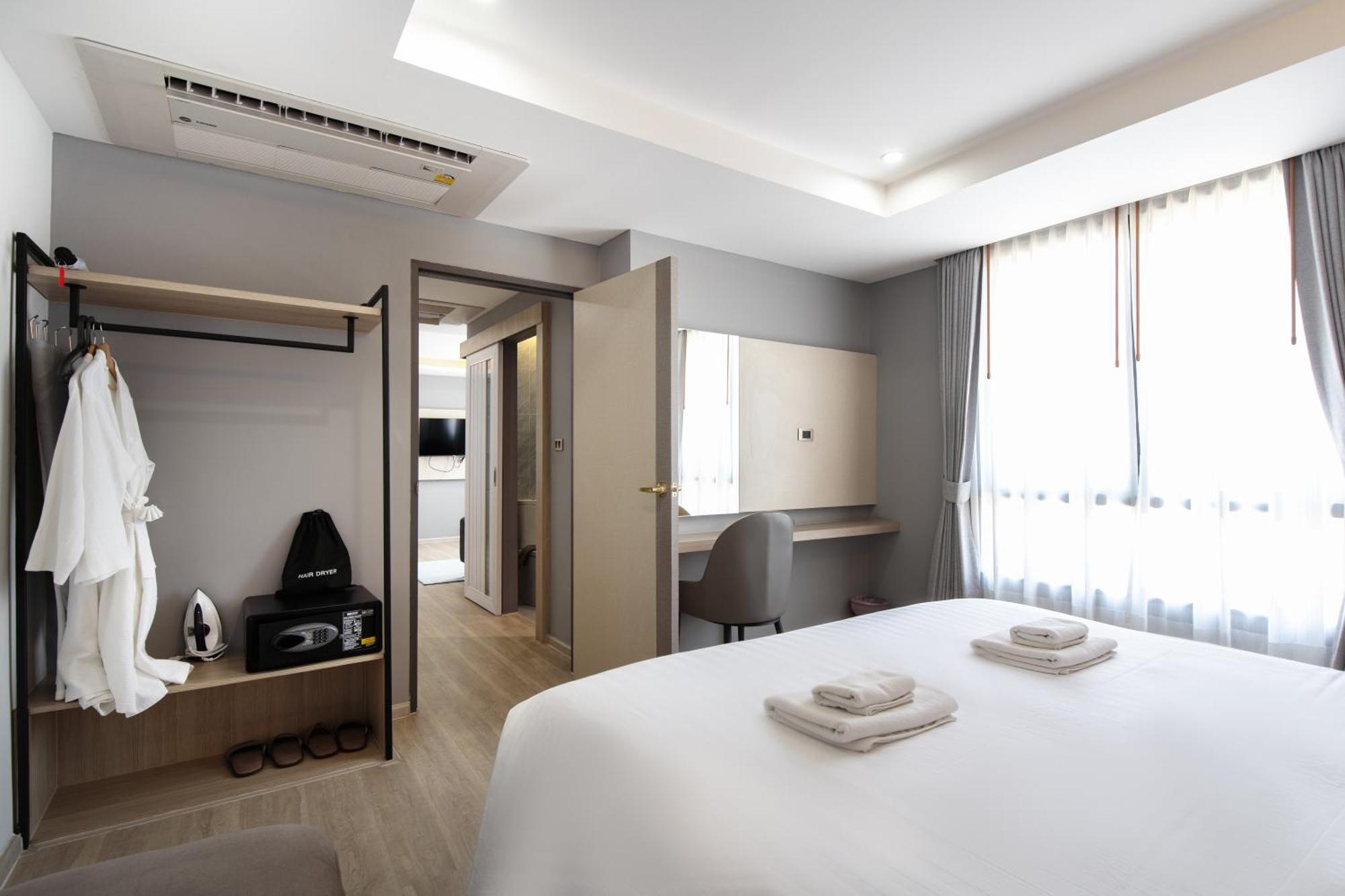 The Riski Hotel At Bangphlat Station Sha Bangkok Zewnętrze zdjęcie