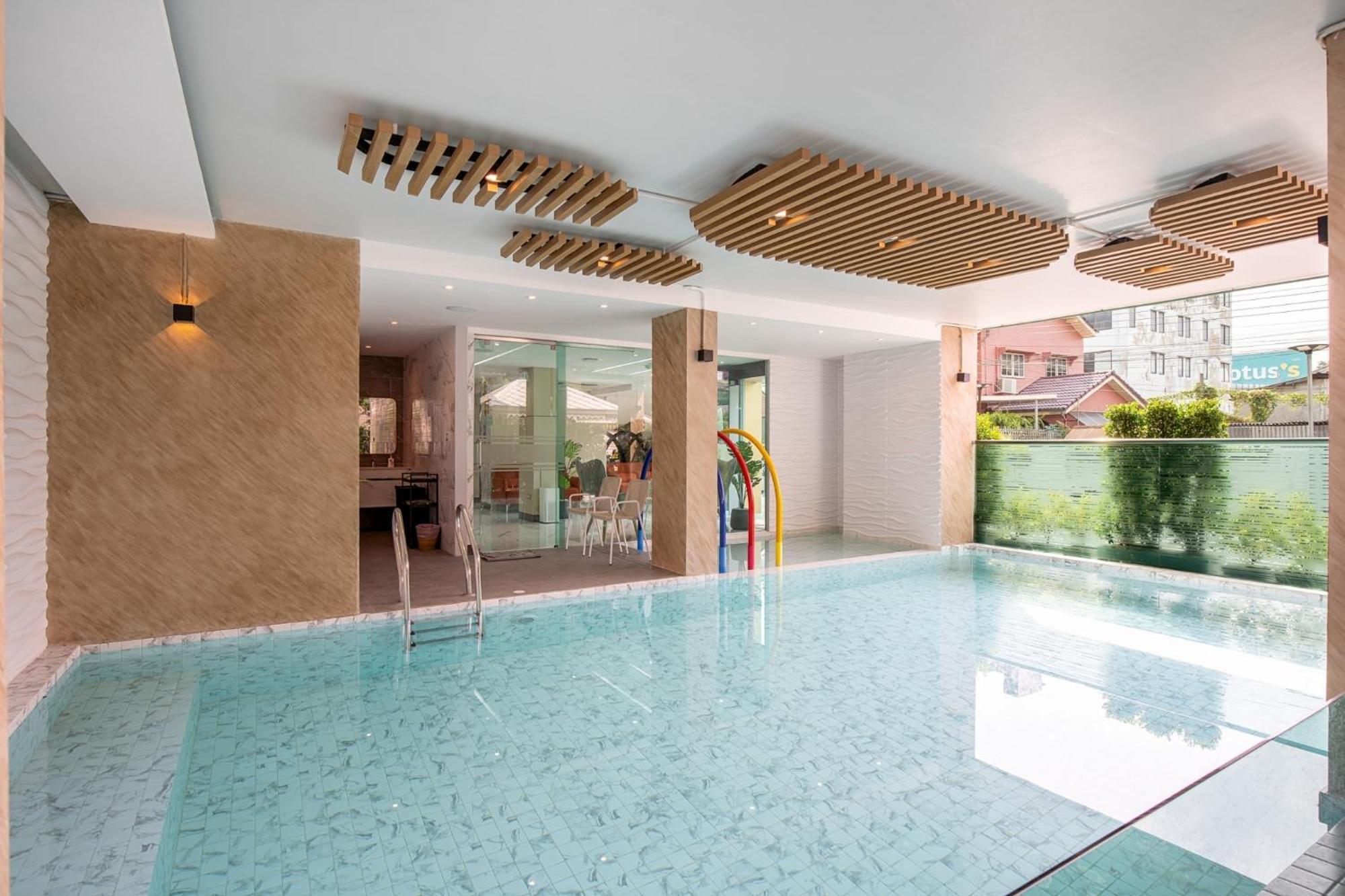 The Riski Hotel At Bangphlat Station Sha Bangkok Zewnętrze zdjęcie